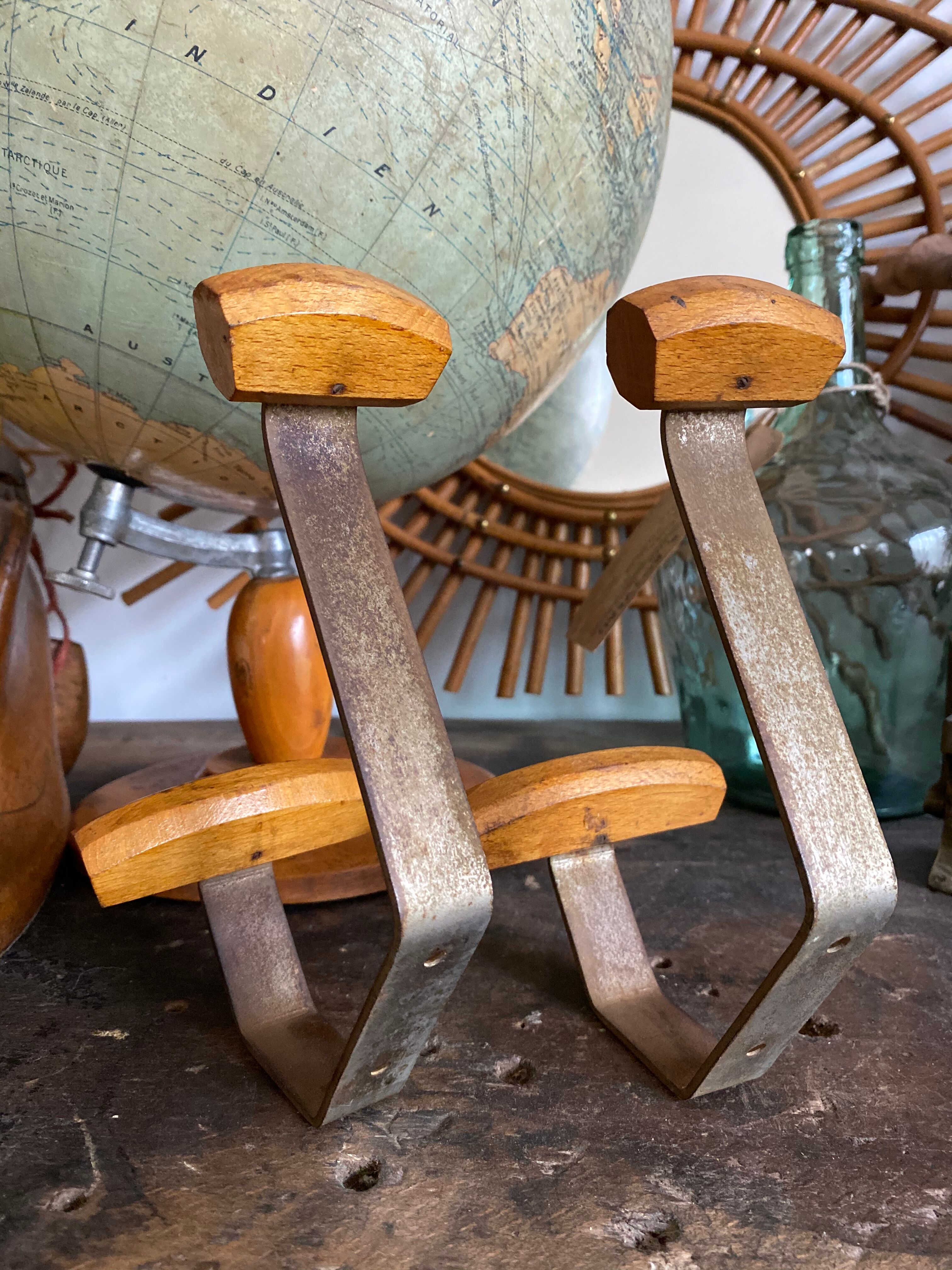 Pair of wooden patères