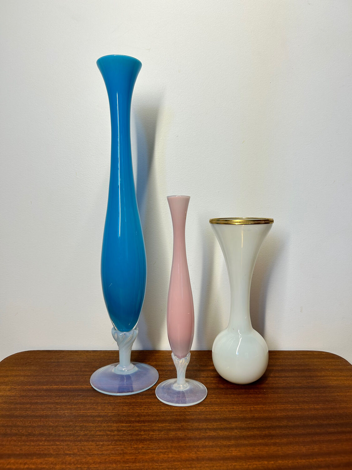 Old iridescent opaline soliflores (X3)