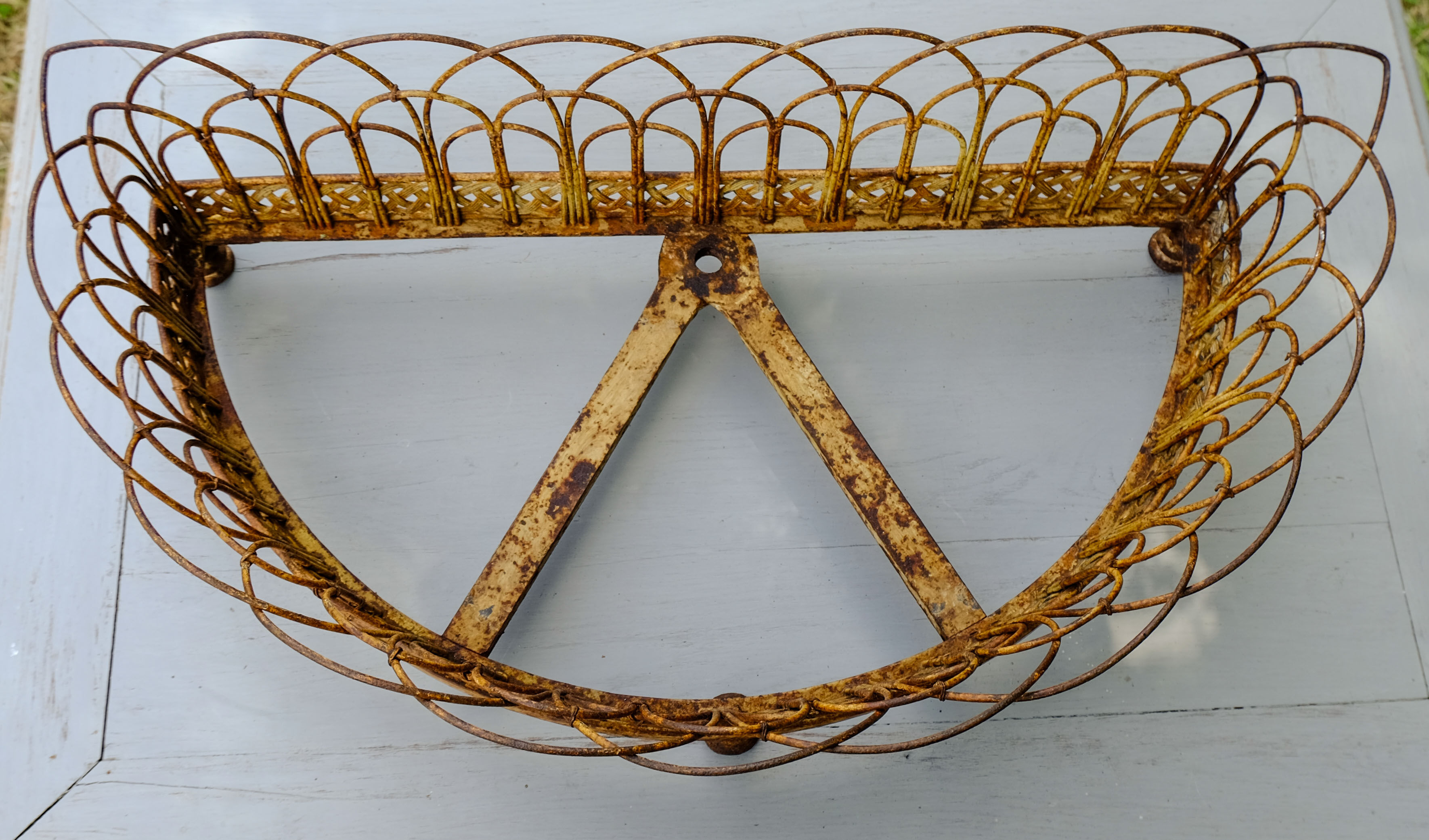 planter XIXth braided iron
