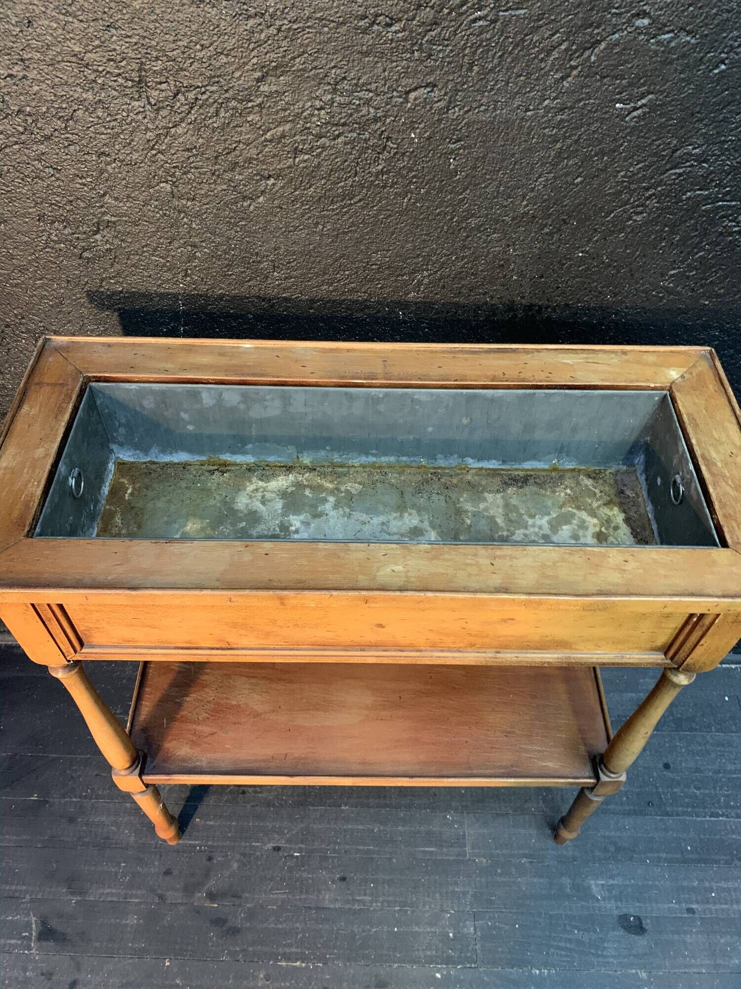 Louis XVI-style wooden gardening furniture