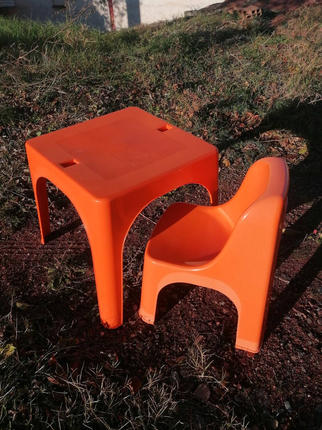 Children's orange table and chair set Progarden Italy