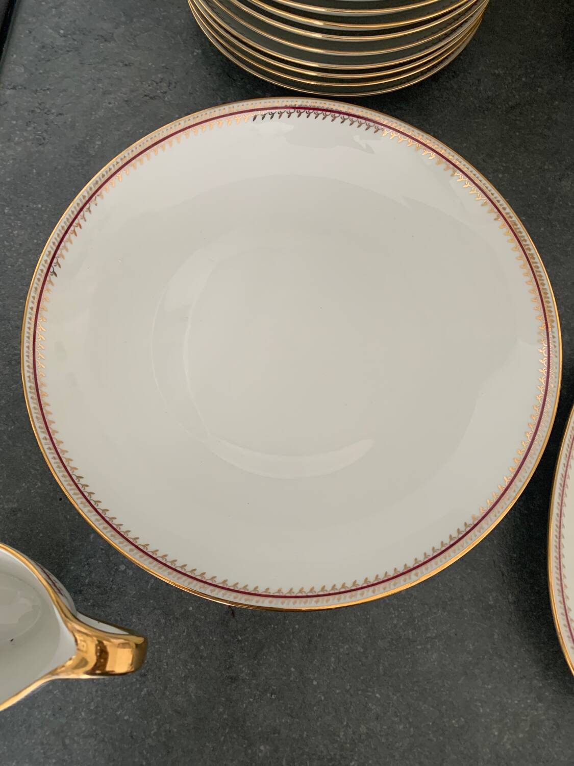 L. Lourioux porcelain dinner service from Foëcy (French craftsmanship), 29 pieces
