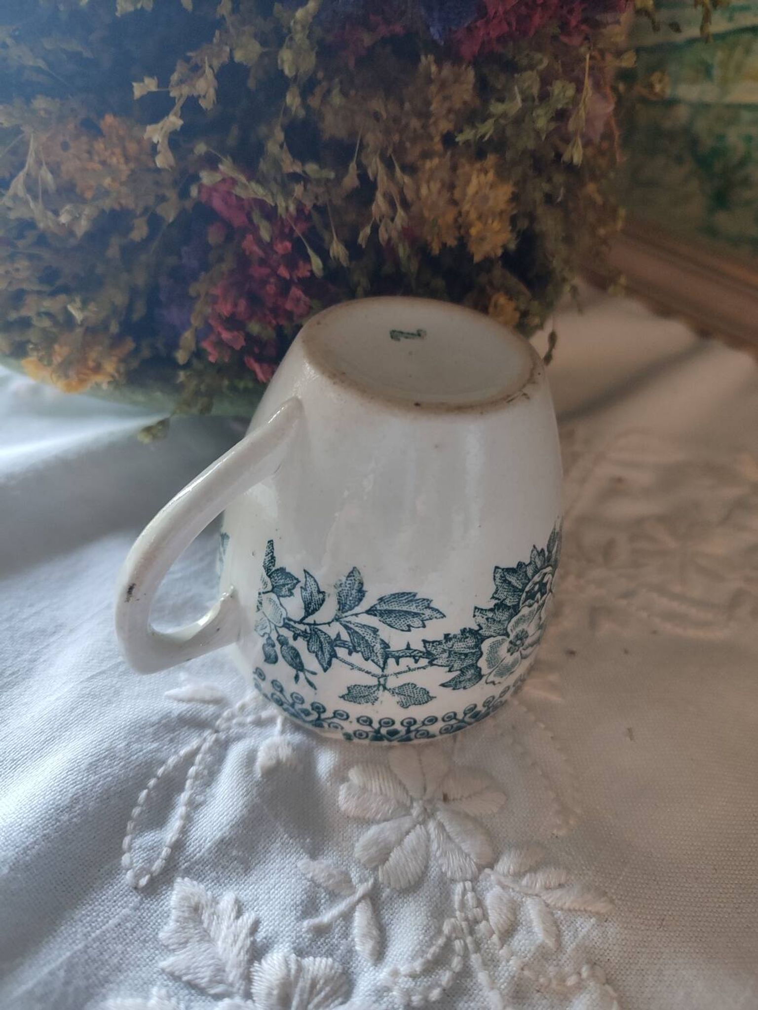 Tasse terre de fer St Amand modèle Guadeloupe