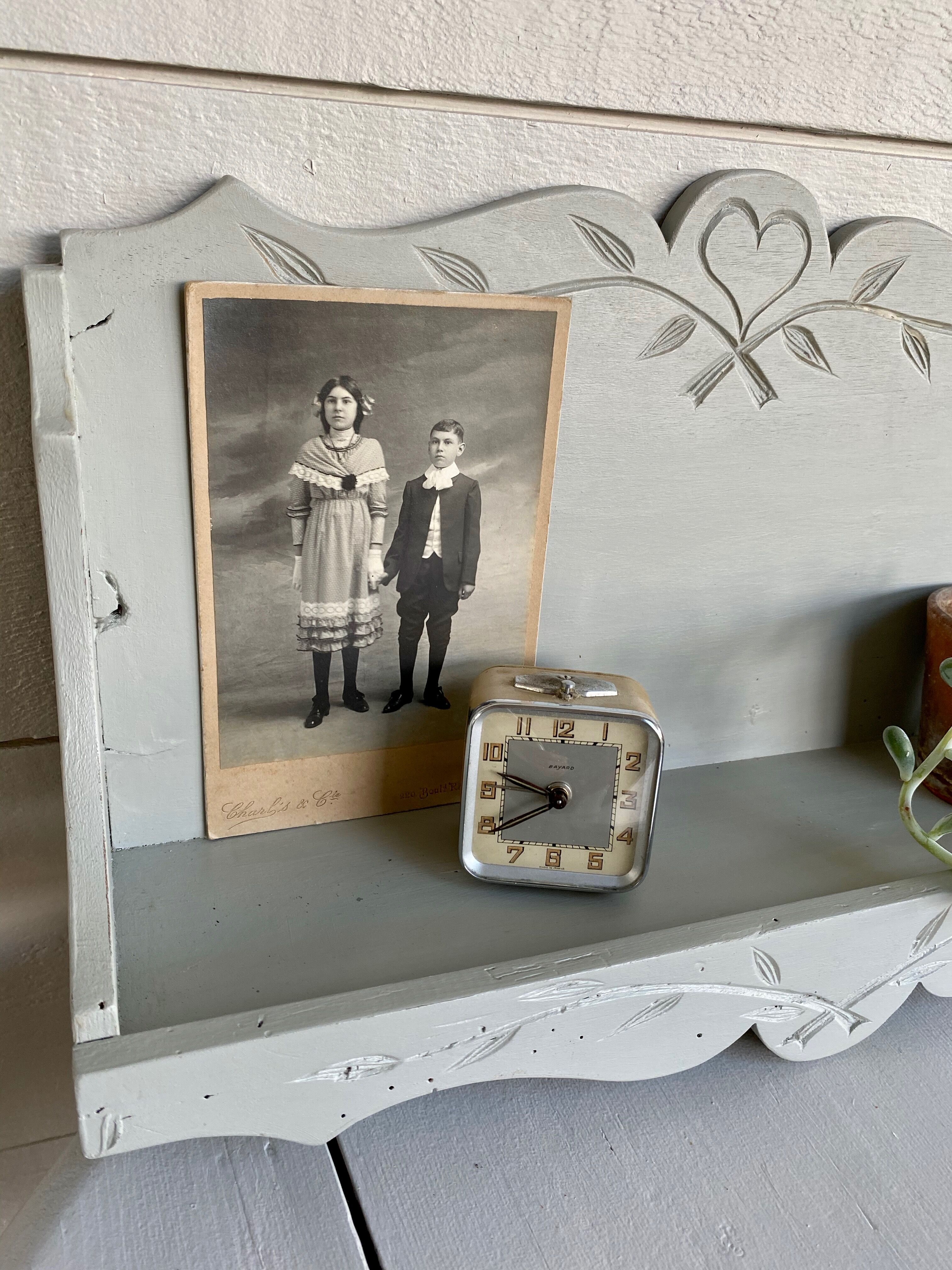 Scalloped wooden shelf