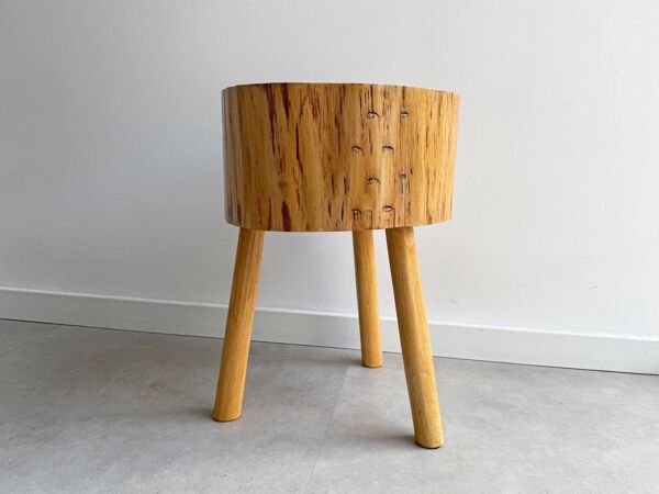 Table d'appoint en tronc d'arbre unique du milieu du siècle