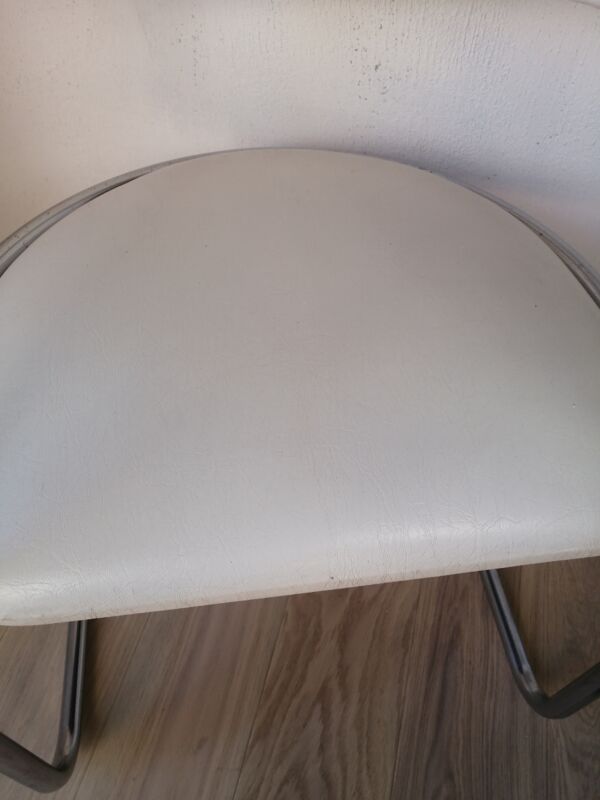 Paire de fauteuils canteliver vintage Zougoise Victoria, Suisse.