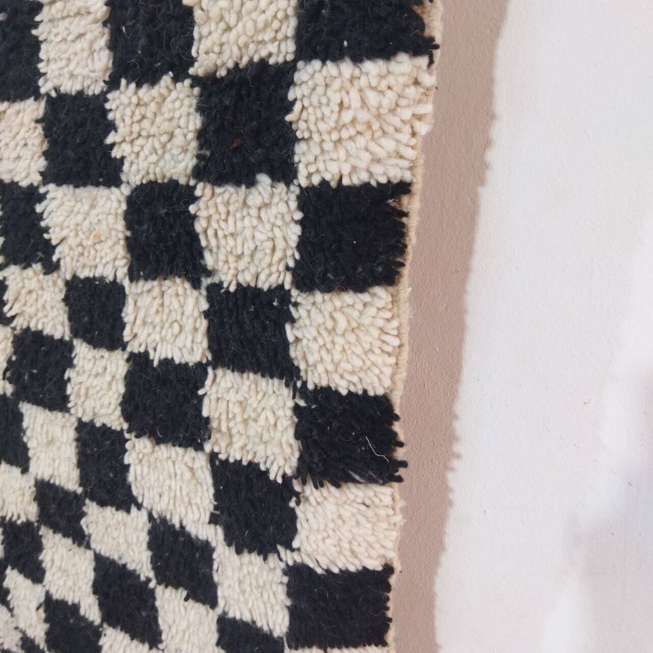 Handmade wool Berber rug 282x192 cm