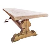 Farmhouse table
