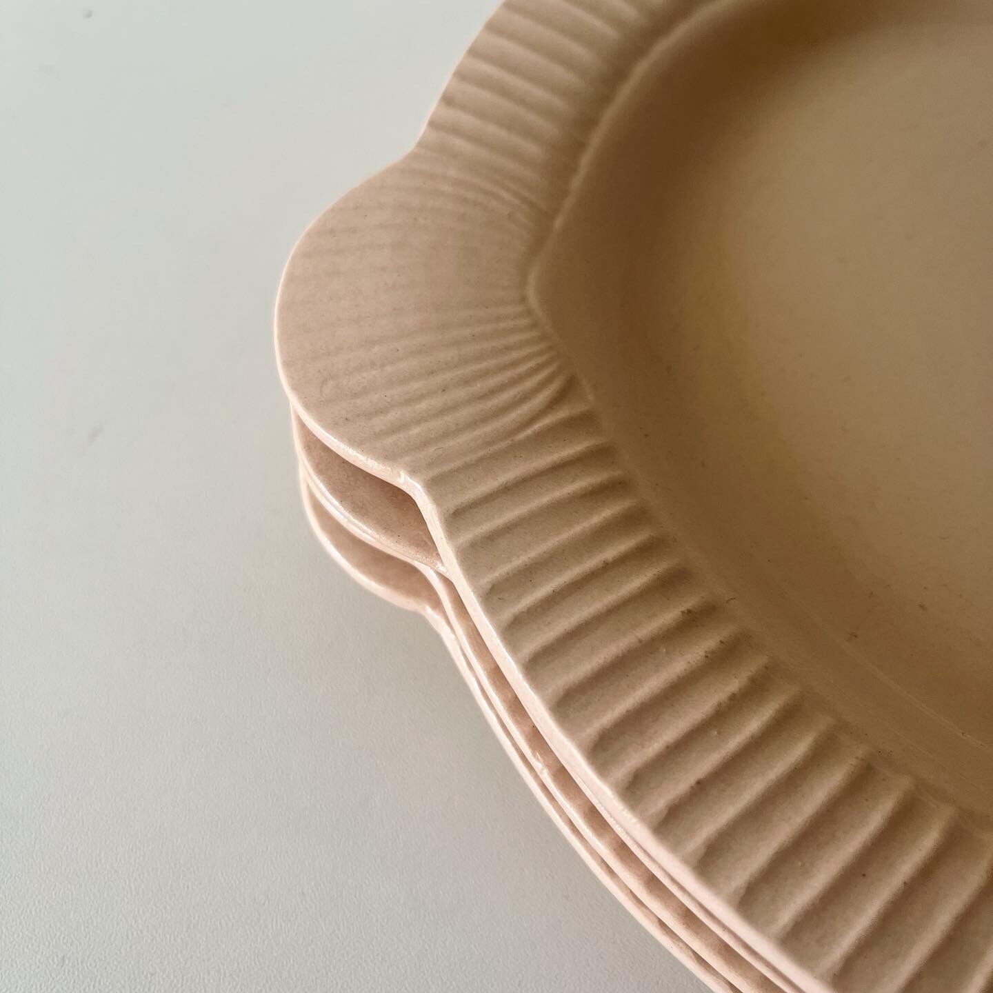 4 Digoin fish plates