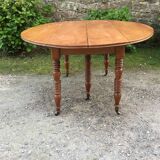 Old oval table Louis Philippe with 6 feet