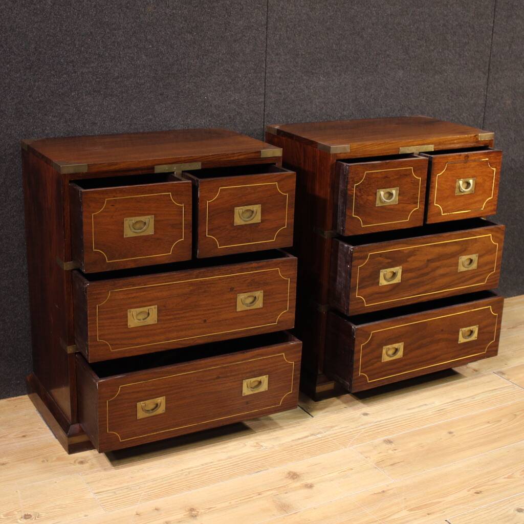 Paire de commodes anglaises du XXe siècle