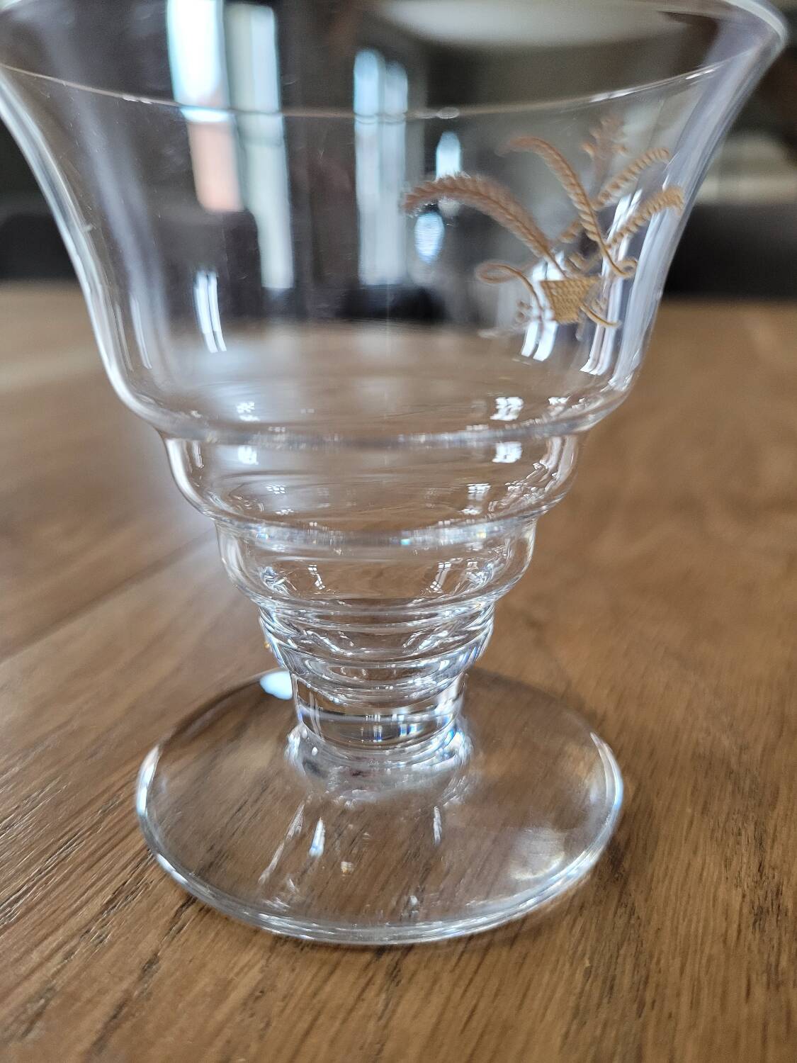 2 old glasses, bistro style