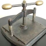 Old press for binding "Ravasse"