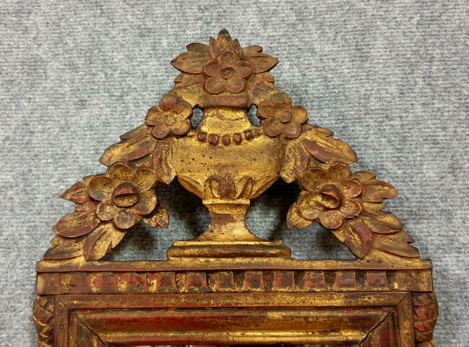 Louis XVI period mirror in gilded and laqué wood around 1800