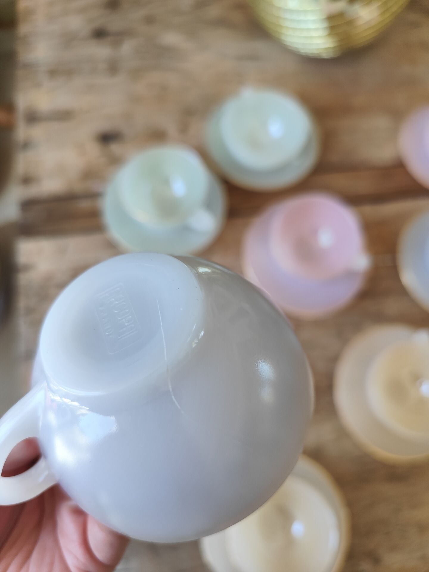 Arcopal service - 8 cups and saucers