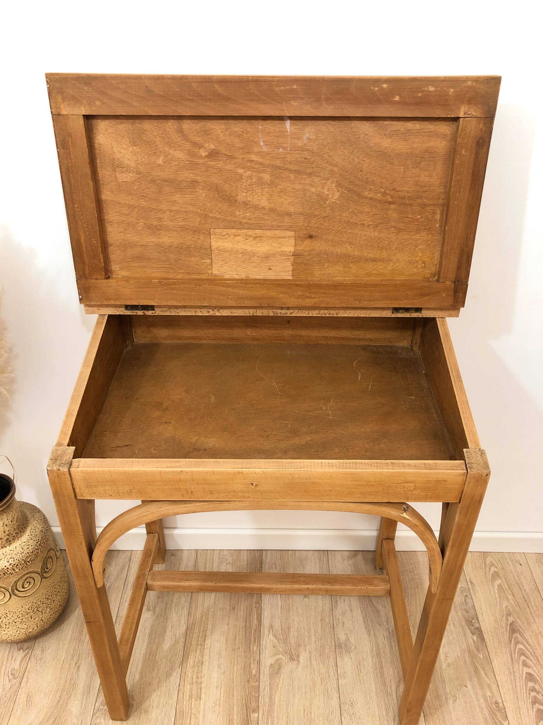 Children's desk/desk and chair from the 60s