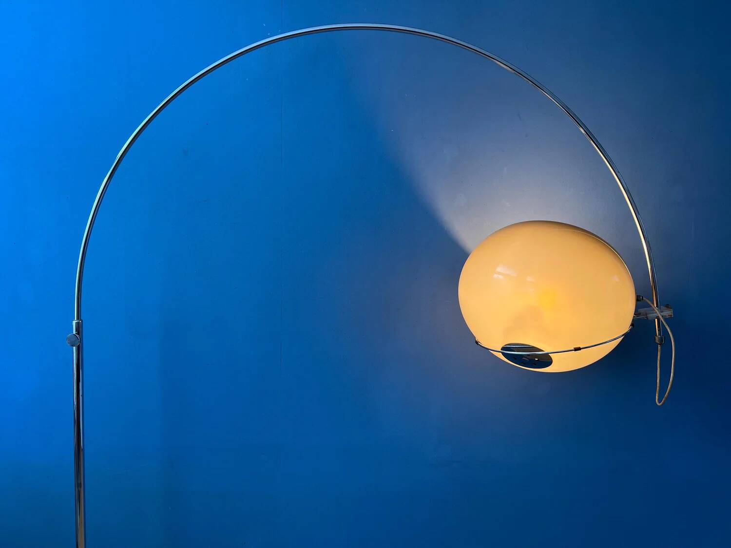 Mid-century space age mushroom arc floor lamp by GEPO