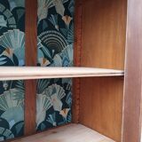 Parisian showcase cabinet year 30