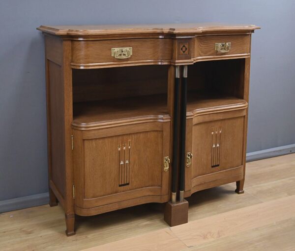 Buffet desserte en chêne dans le style Gustave Serrurier-Bovy, art déco – 1930