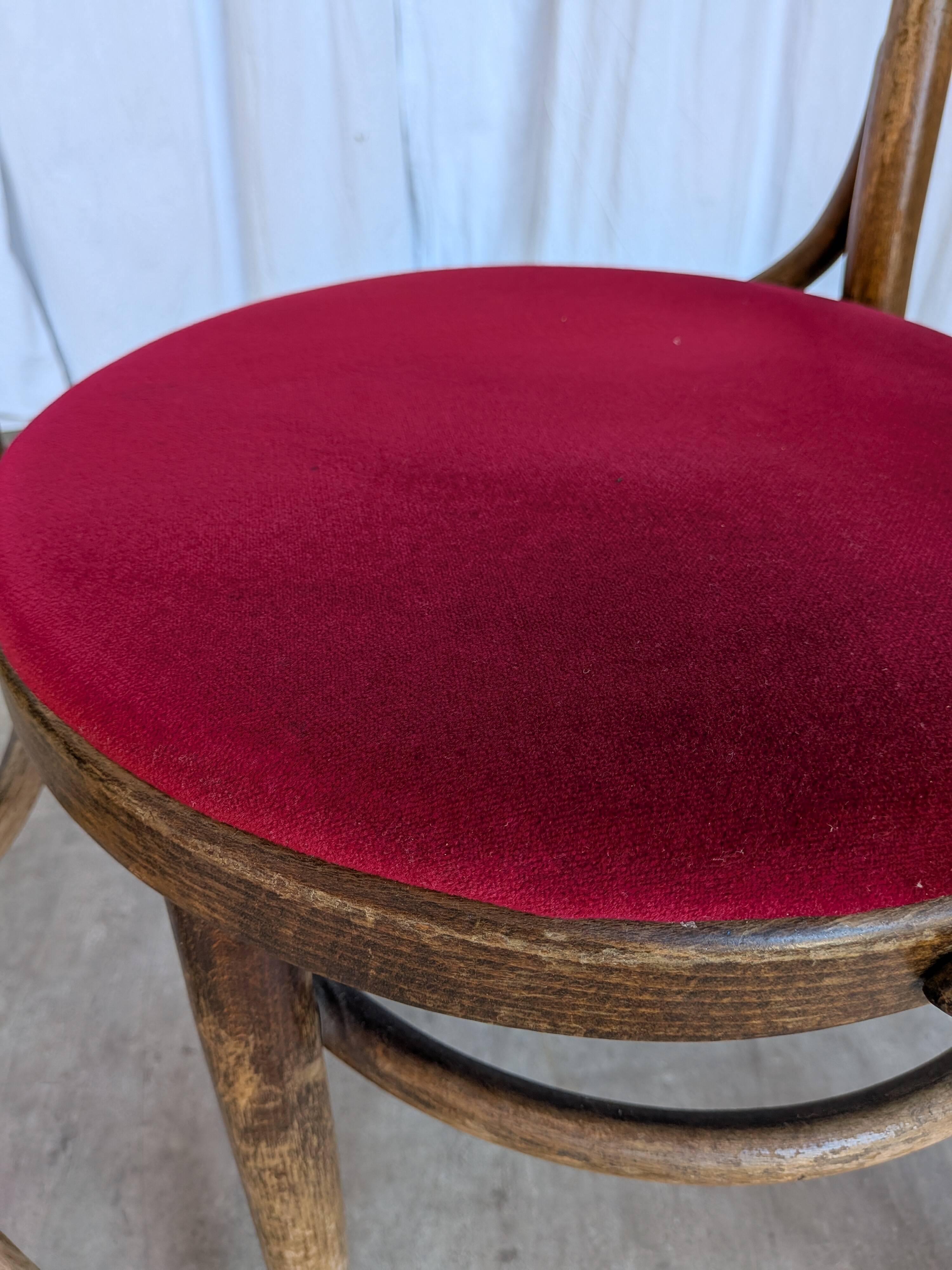 Set of 4 Vintage Bentwood Bistro Chairs, Red Upholstery