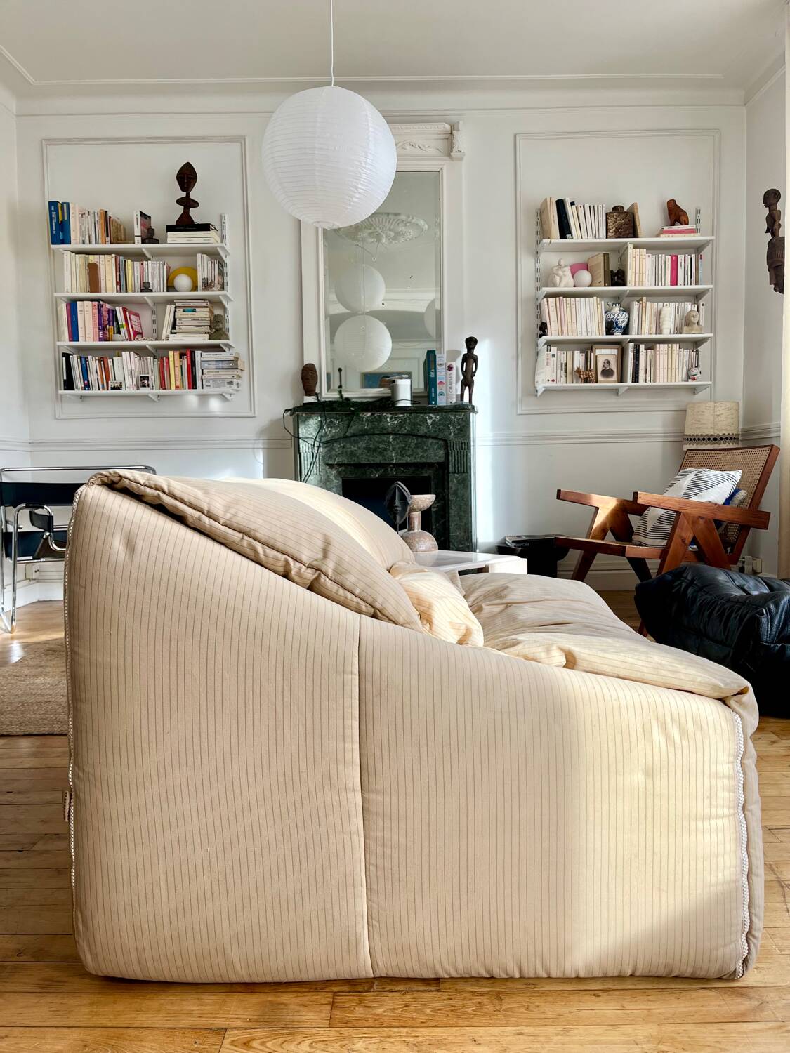 Chauffeuse Plumy Annie Hiéronimus pour Cinna