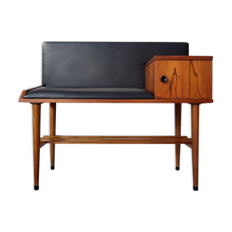 Table in excellent condition and very rare phone