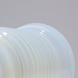 Vase en verre opalescent, 1950