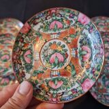 Set of 9 Macau porcelain bread or pasta plates, hand-painted