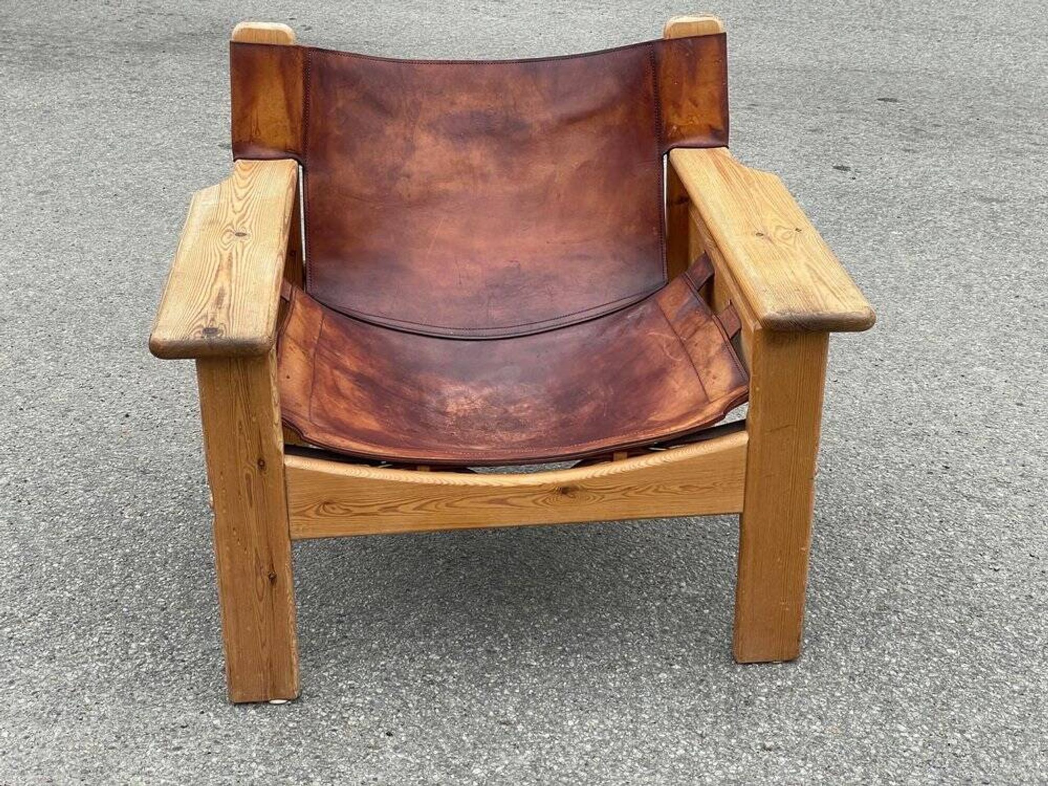 Safari chair in pine and leather, first edition attributed to Karin Mobring, 1970s