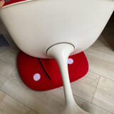 Fauteuil Tulip pivotant par Eero Saarinen