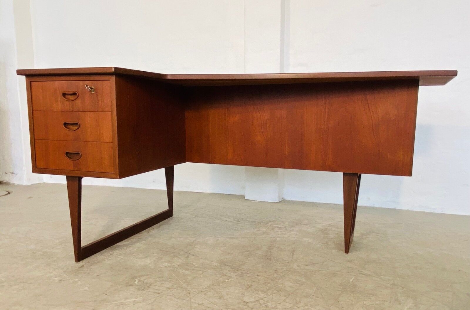 Vintage retro Danish mid-century boomerang desk 1960s