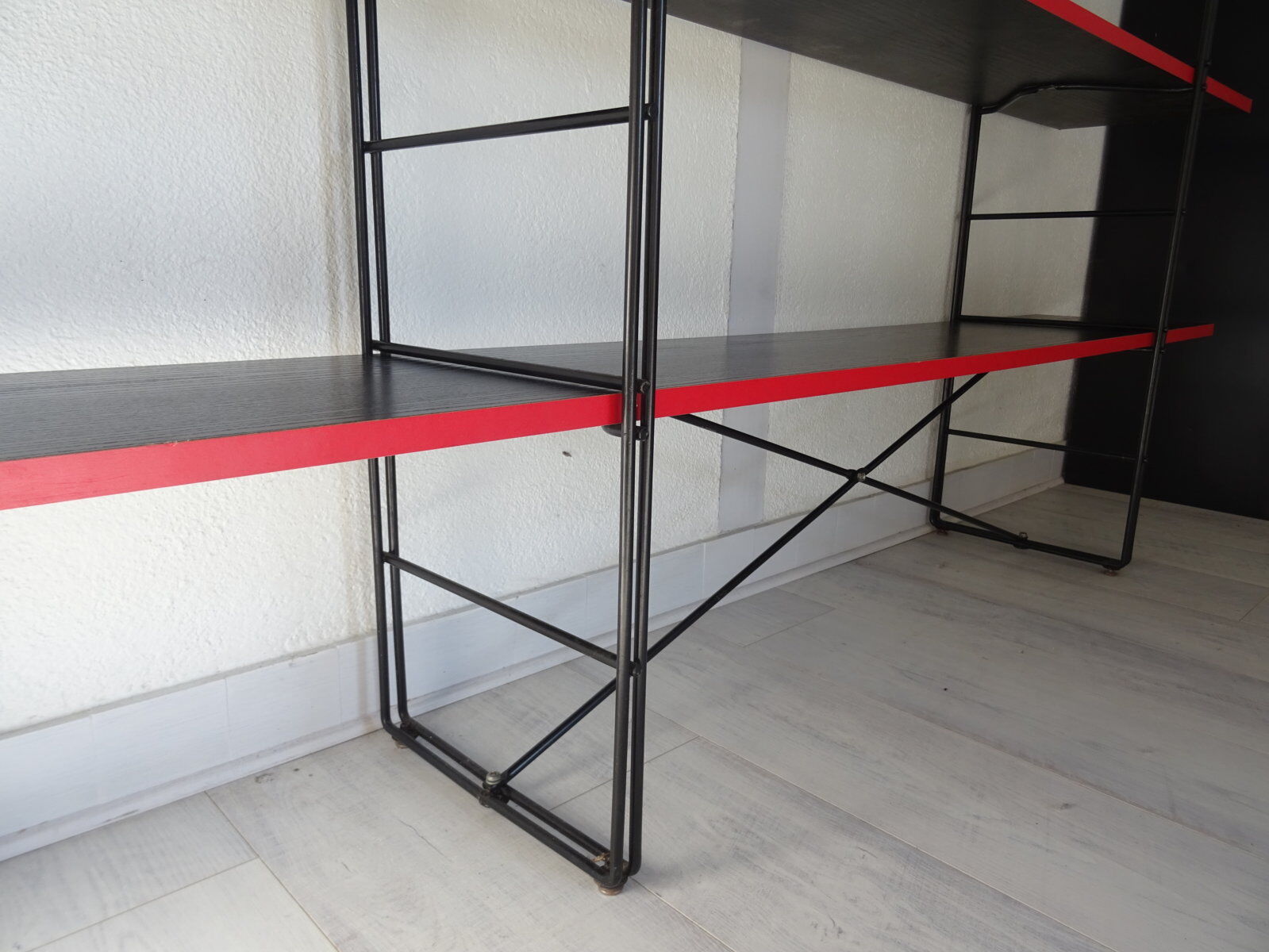 Shelf Niels Gamelgaard