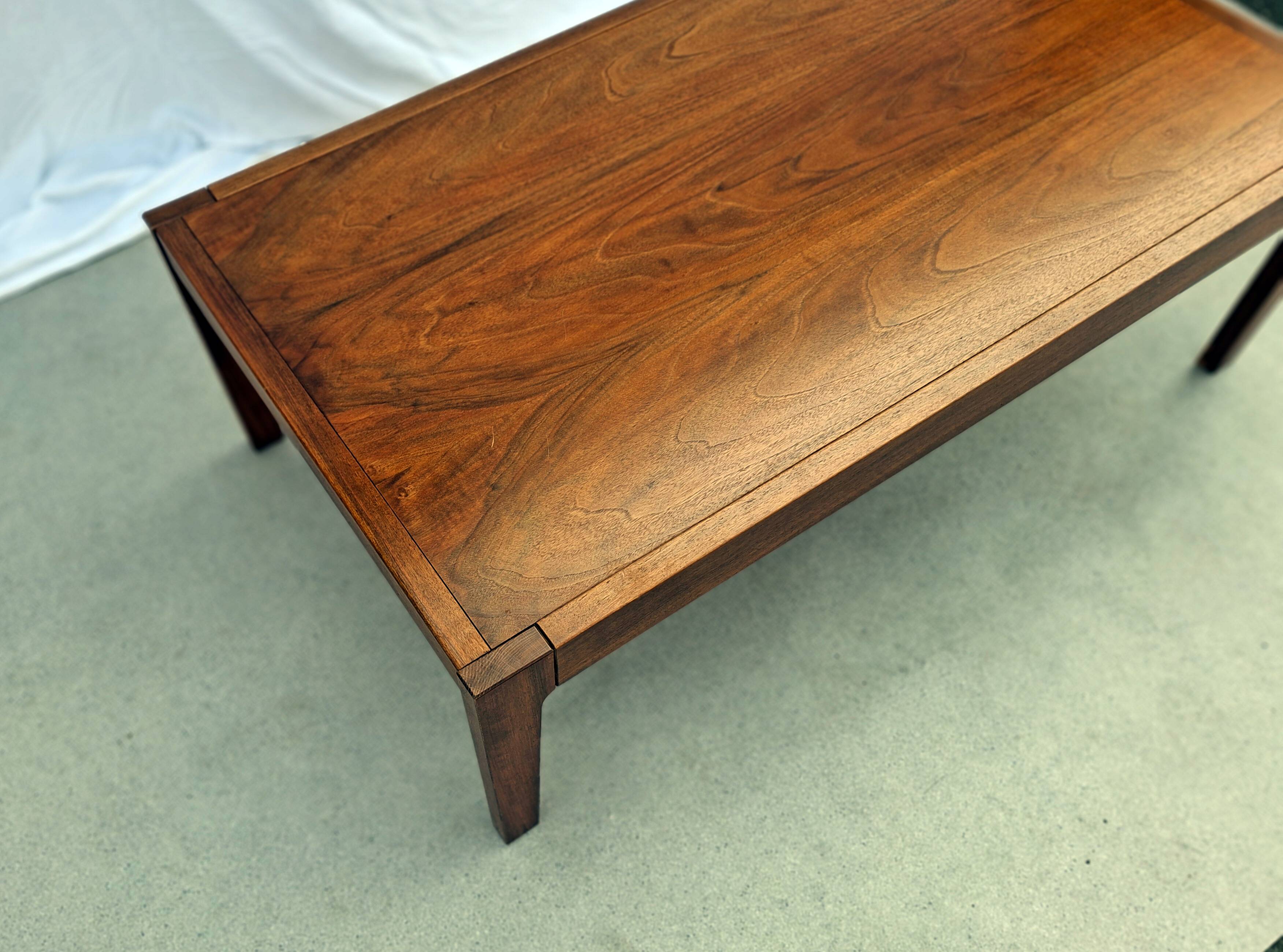 Table basse bois massif et teck