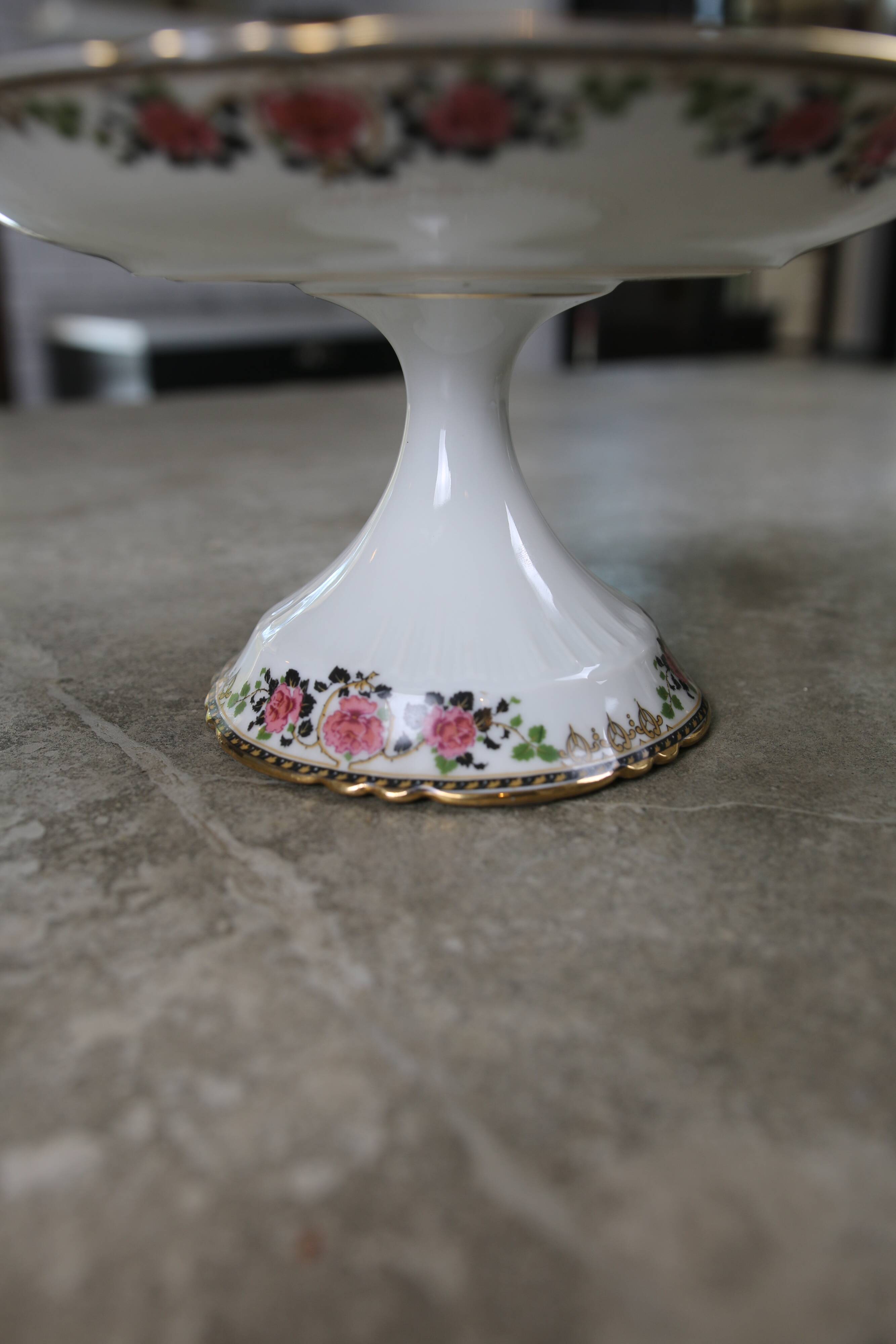 66-piece Limoges porcelain service, mid-20th century