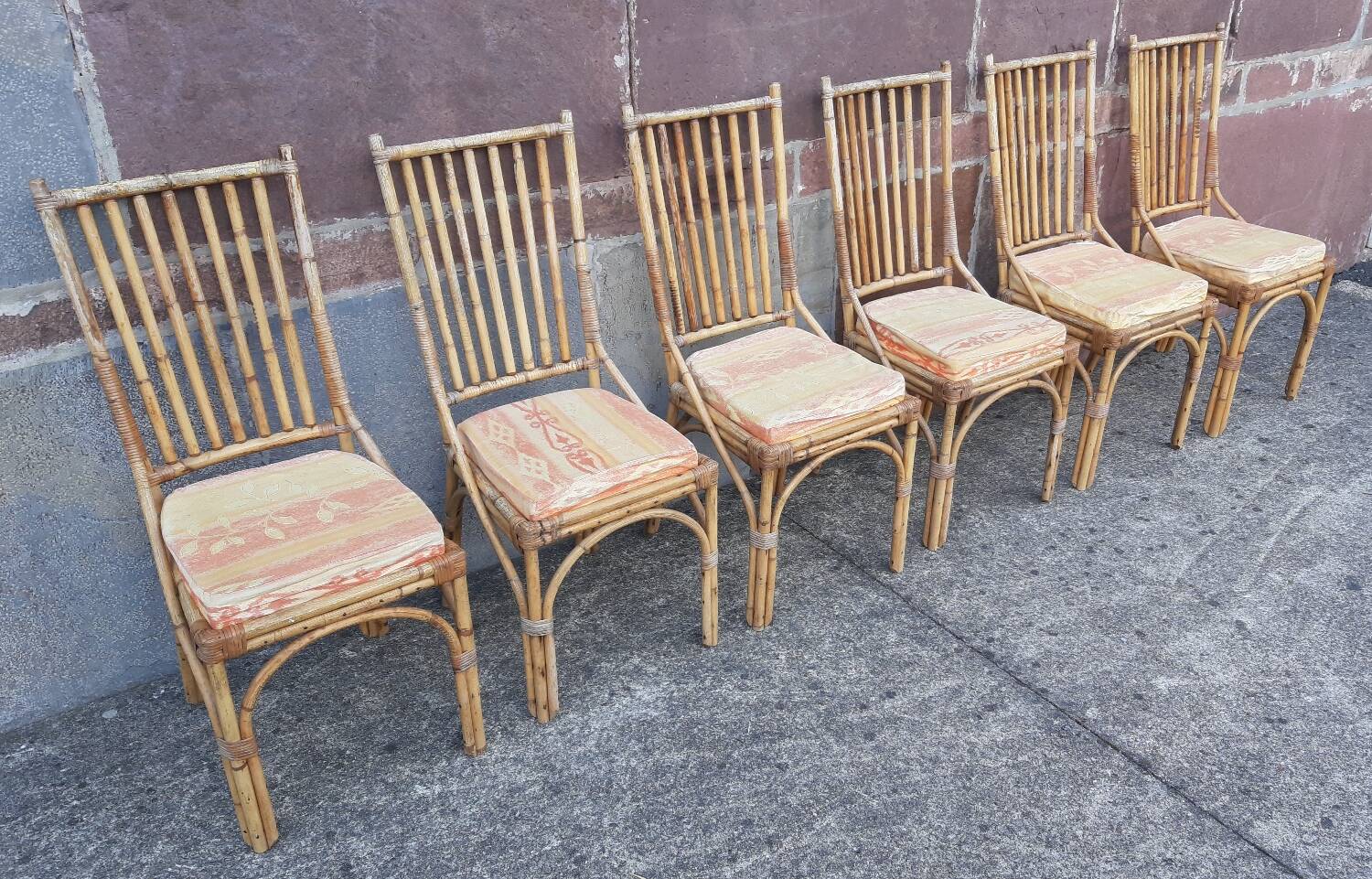 Table and 6 chairs made of bamboo and rattan