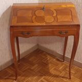 Inlaid slope desk