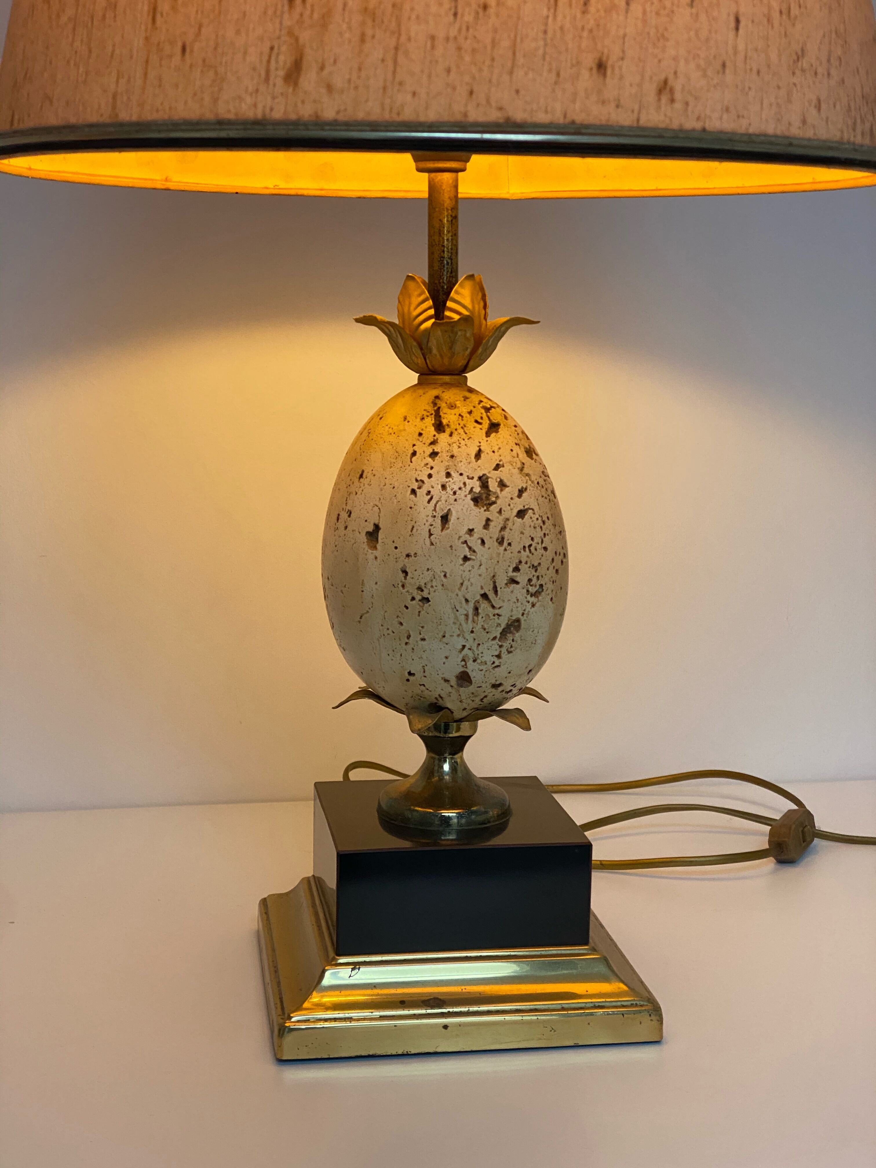 Oxford-style House House Egg Lamp