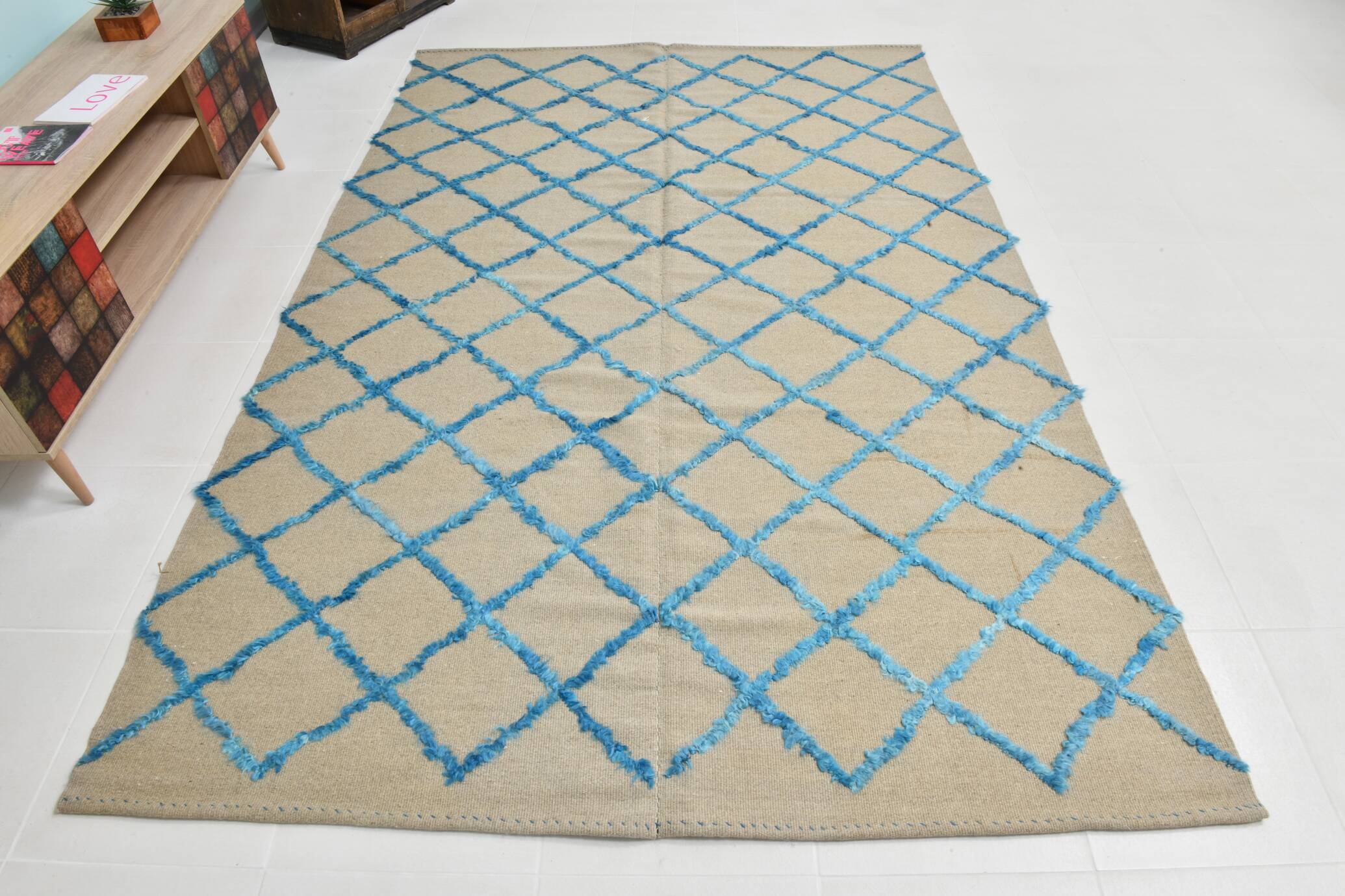 6x9 Beige & Blue Handmade Moroccan Rug, 185x282Cm SK 7339