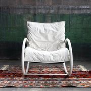 Rocking chair Memphis Ellipse leather Les Amisco with its cushion