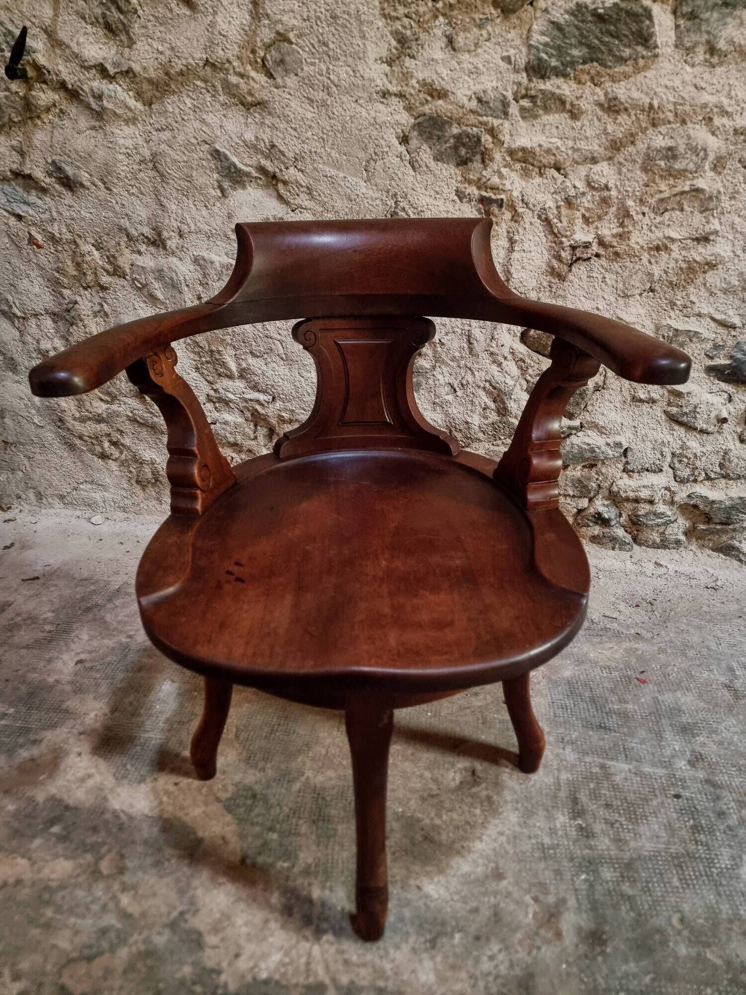 Antique wooden office chair – swivel captain's chair – walnut chair – early 1900s