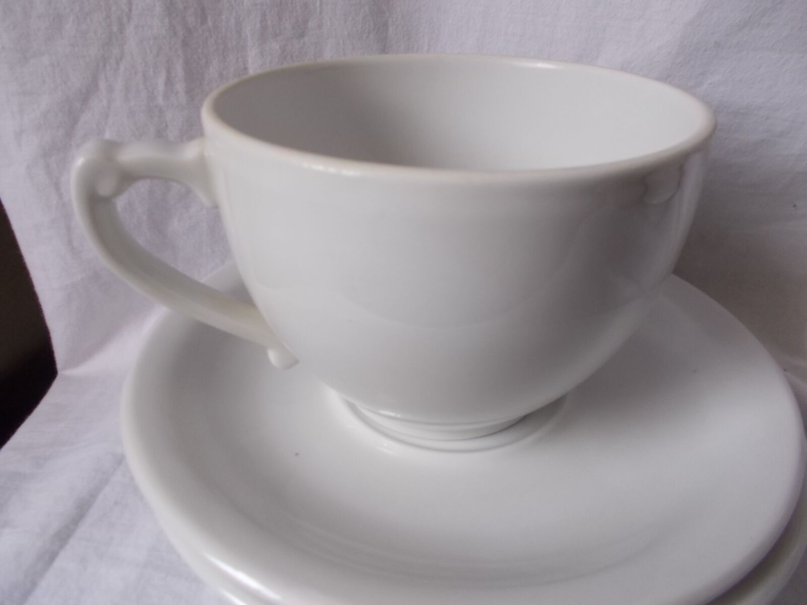 Coffee maker or teapot lunch service Apilco in earthenware with its filters