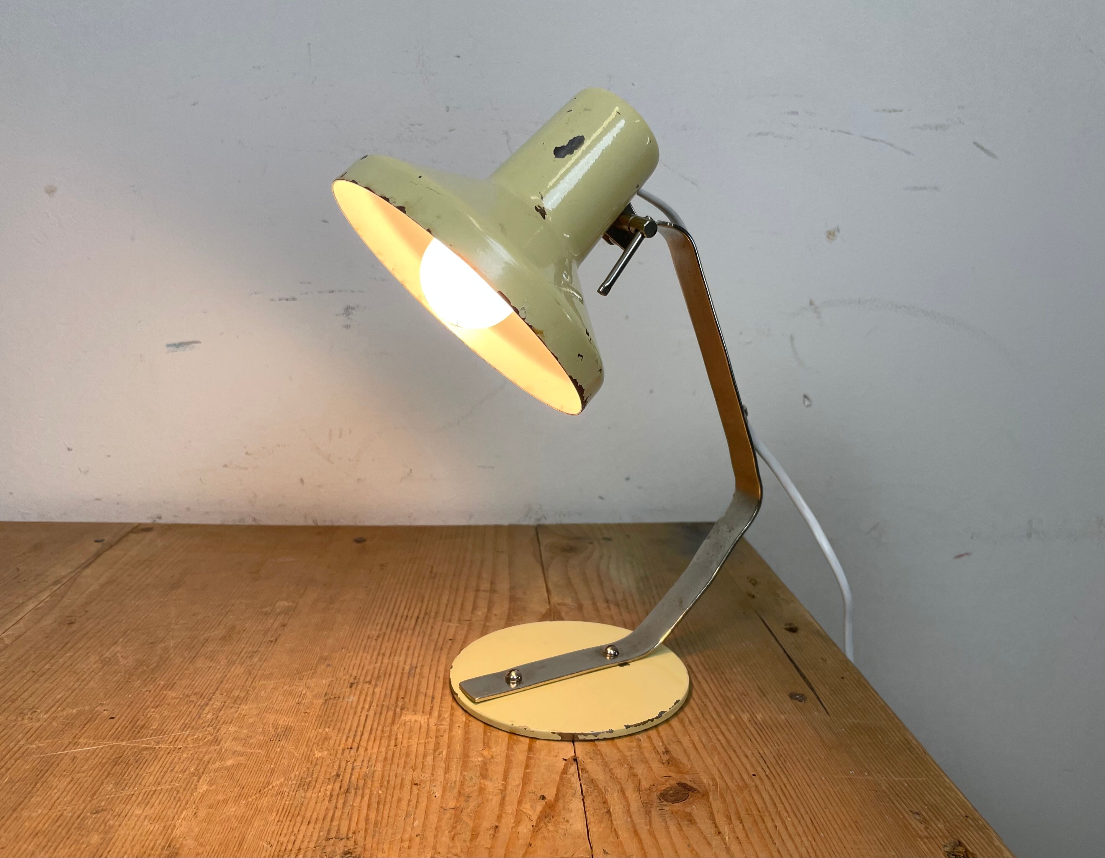 Beige industrial table lamp from Metal Mot, 1960s