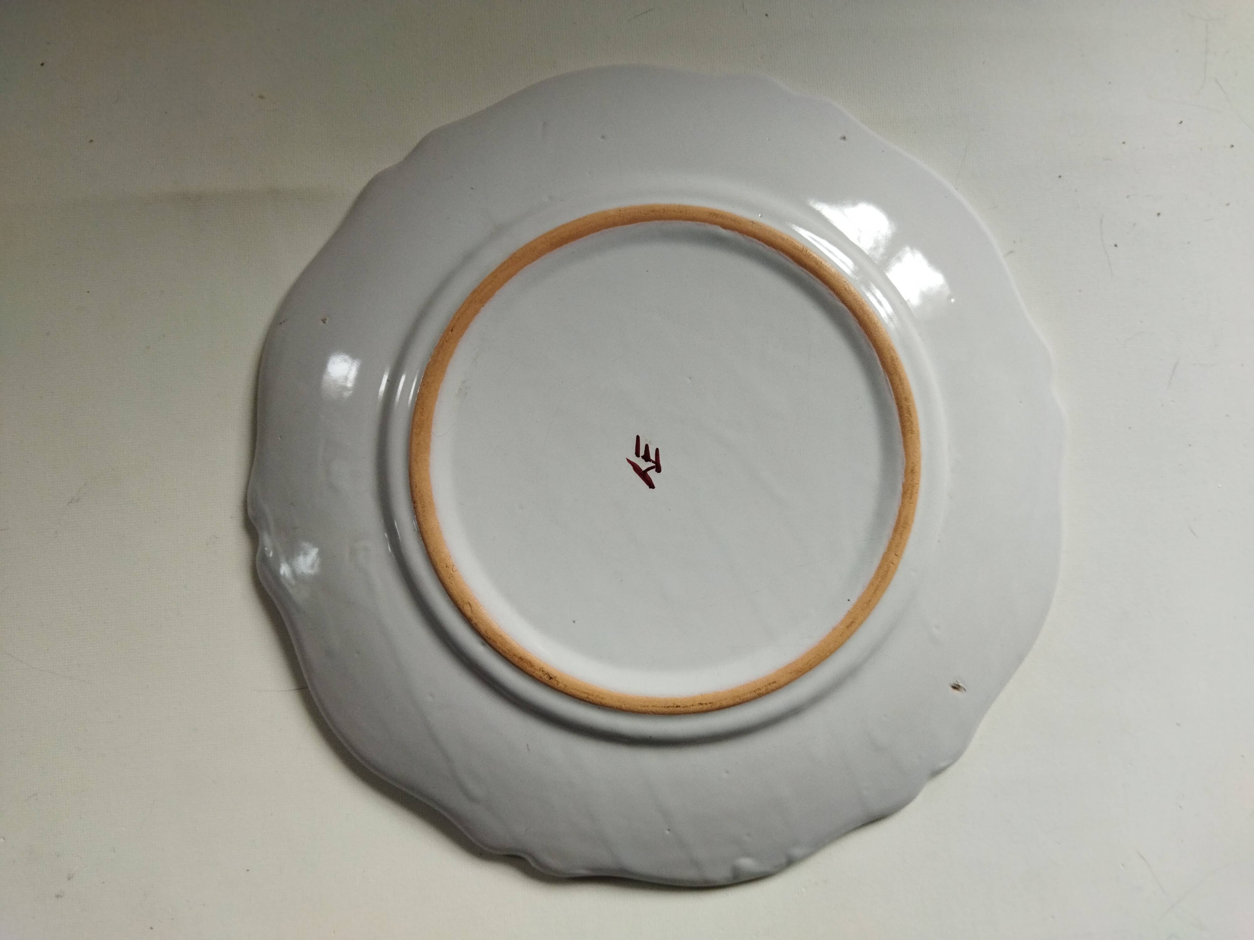 Earthenware plate
