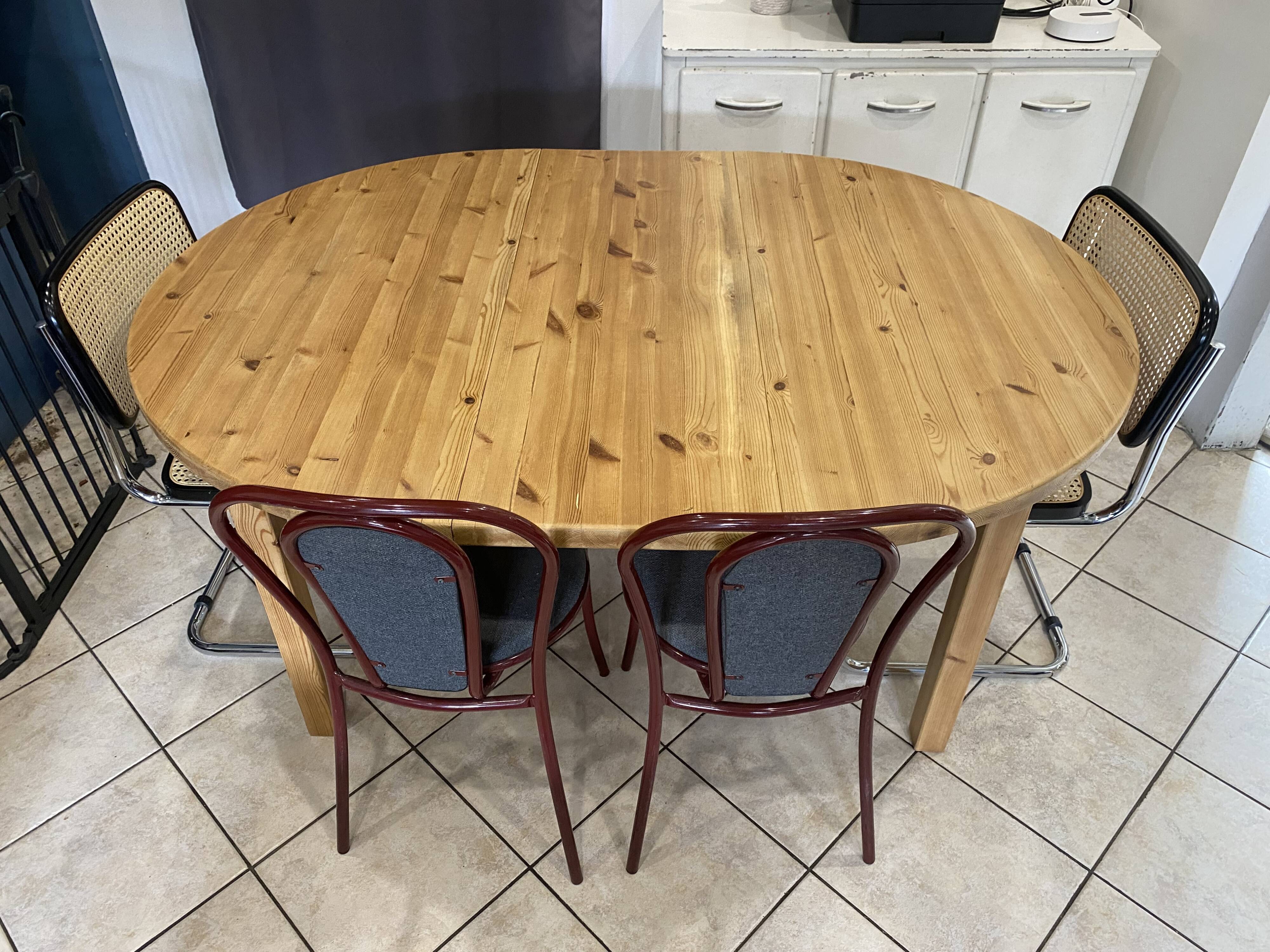 Round table 117cm extendable with a solid pine extension, vintage from the 1970s.