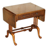 Antique extendable coffee table circa 1880 in solid walnut.