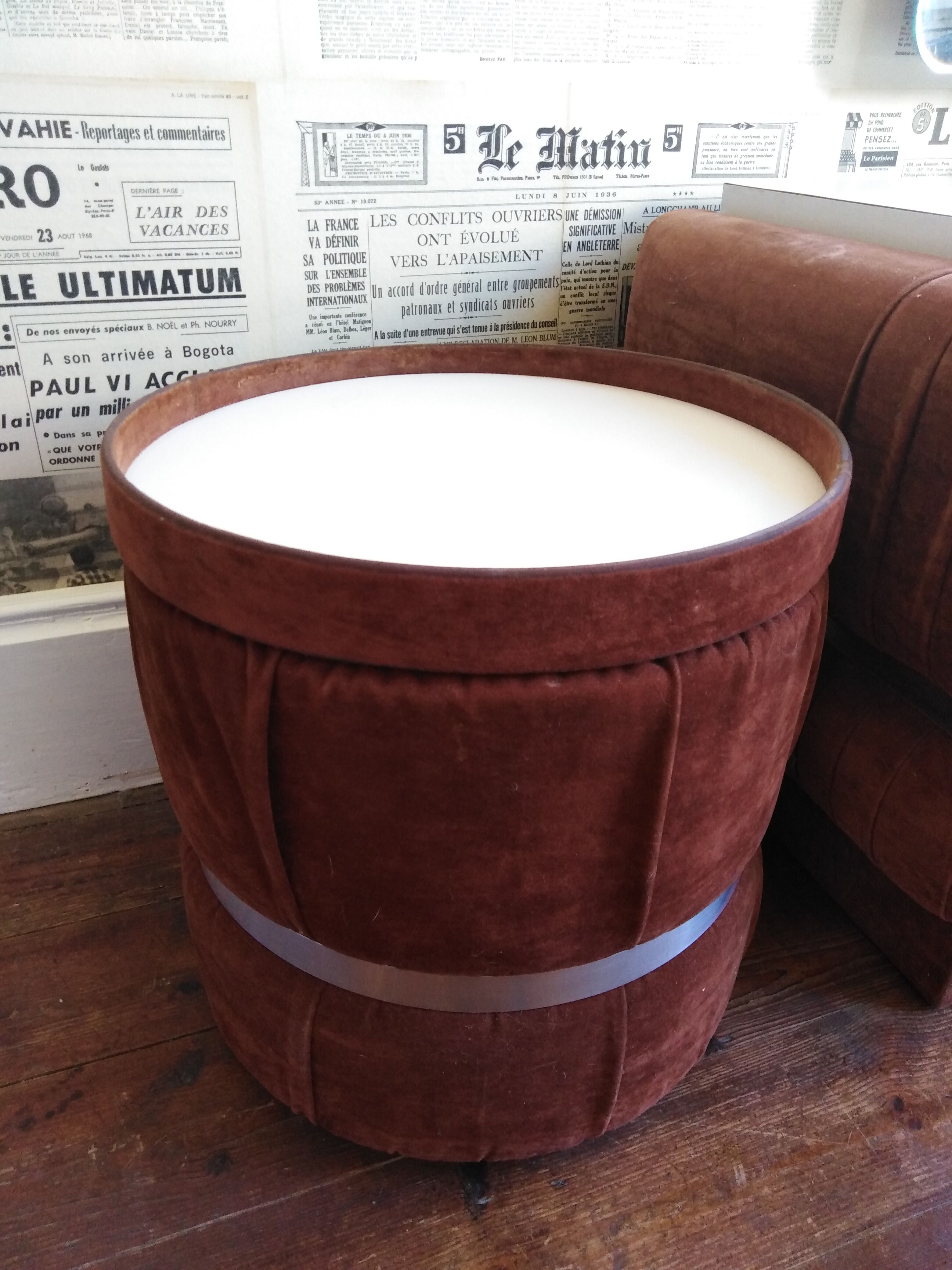 Pop dressing table 1970