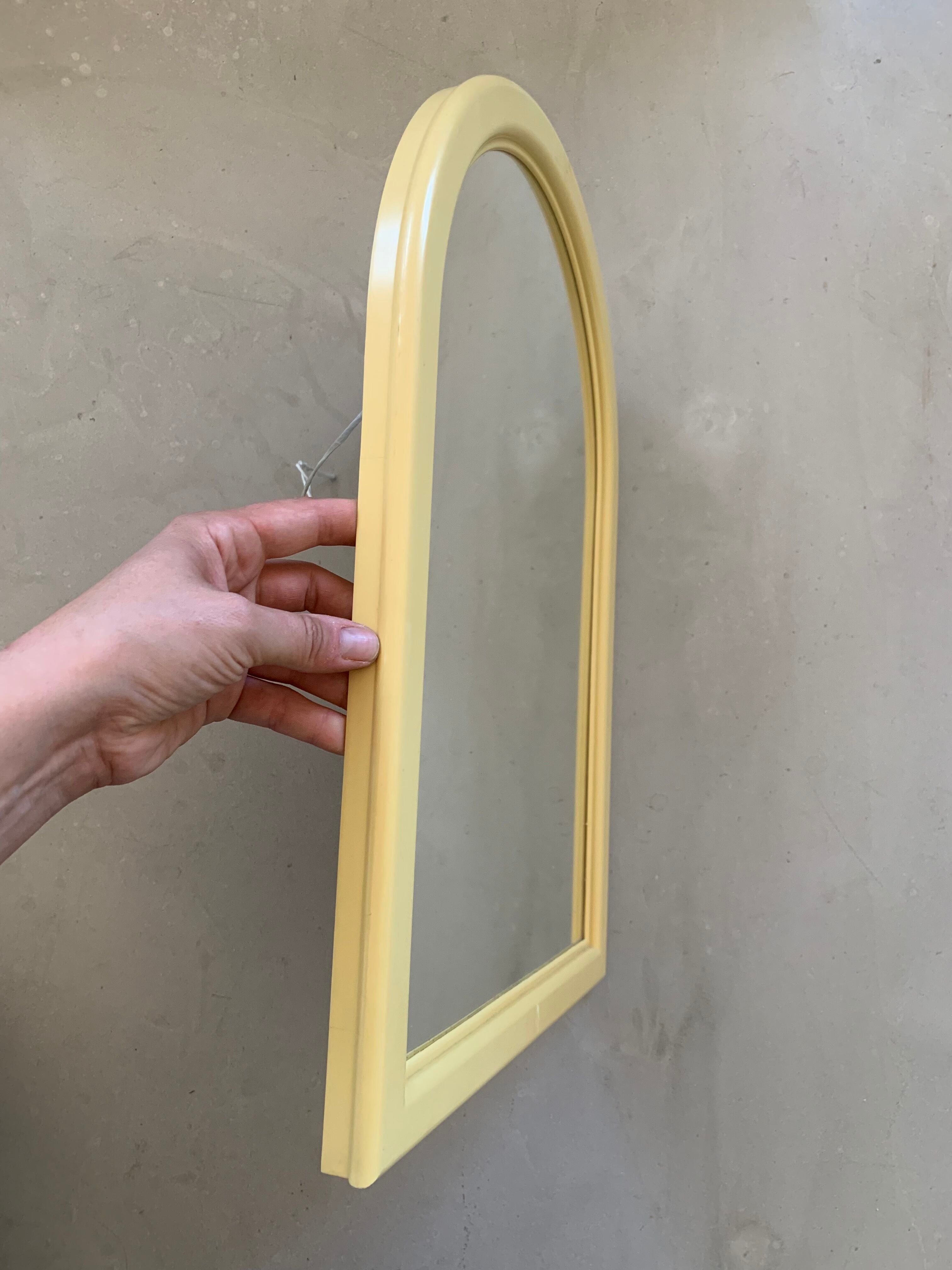 Miroir arche jaune vintage, 50x35 cm