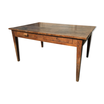 Farm table in oak feet spindles