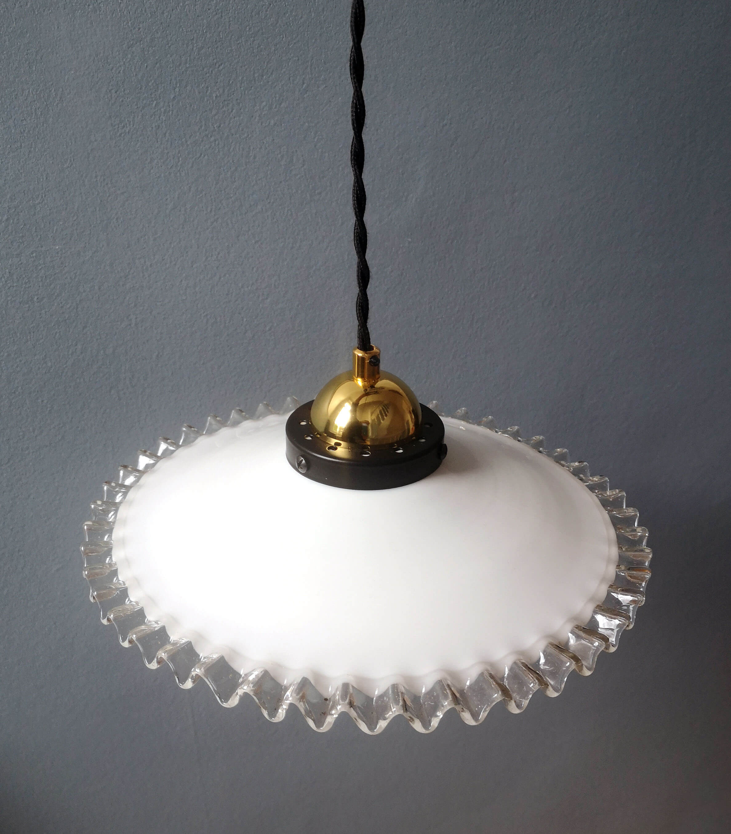 Opaline hanging lamp