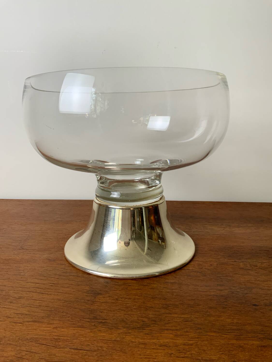 Large bowl or salad bowl